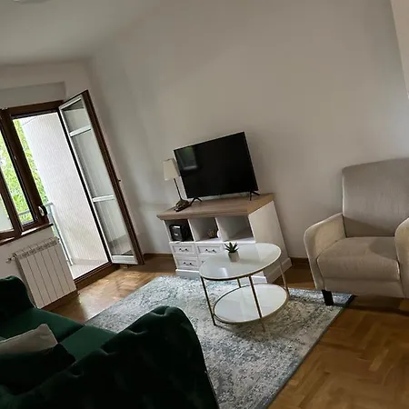 Apartment Quite&modern *